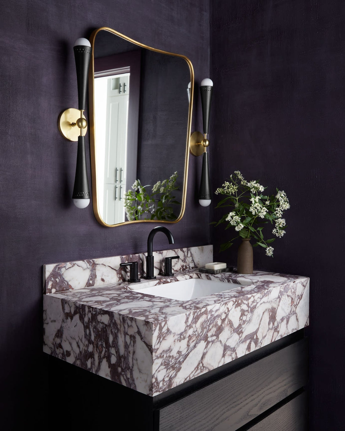 How to Transform a Builder-Grade Powder Bathroom into a Show-Stopping Space